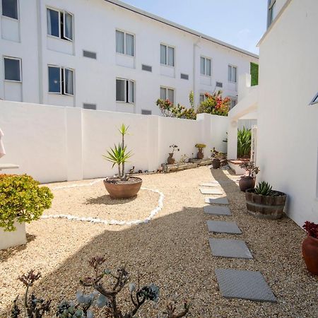 Small Bay Guest House Bloubergstrand Buitenkant foto